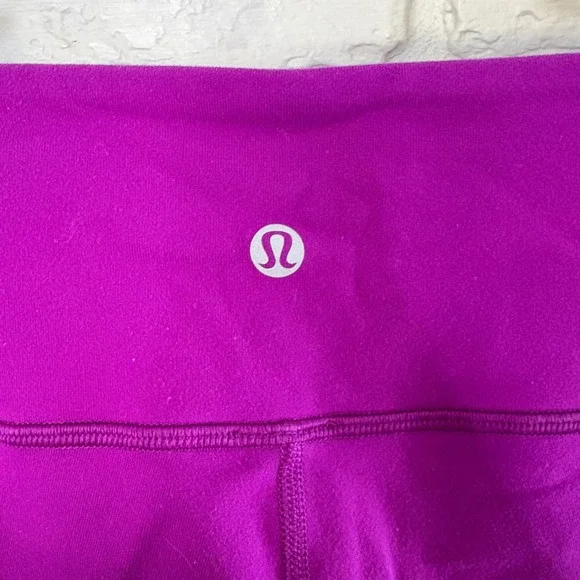 Lululemon Purple Cropped Athletic Legging Women's Size 4 - Picture 2 of 4